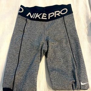Nike Women's Pro Dri-FIT Mesh-Trimmed Leggings